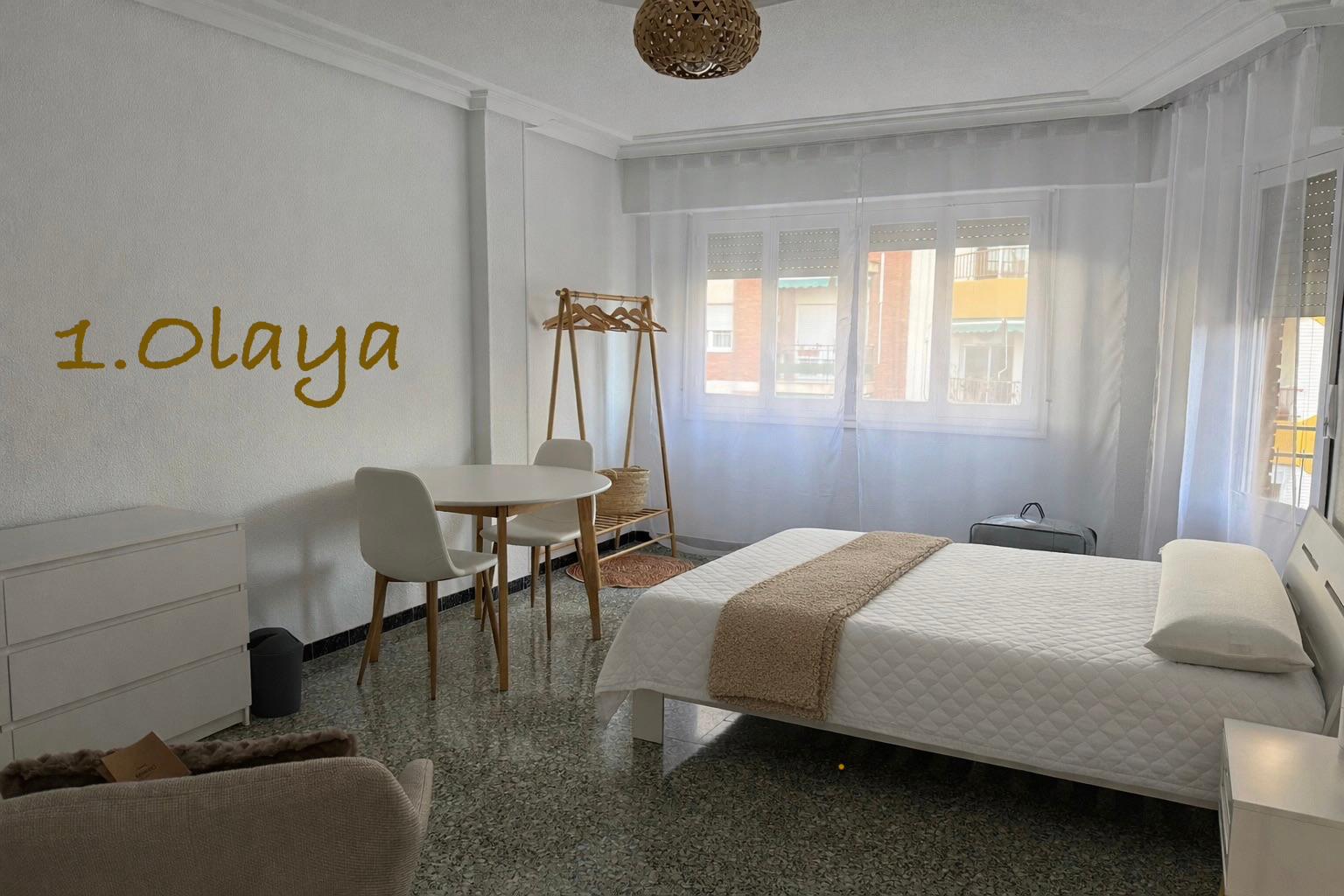 Habitación de piso gestionado por Room Sweet Room en Novelda
